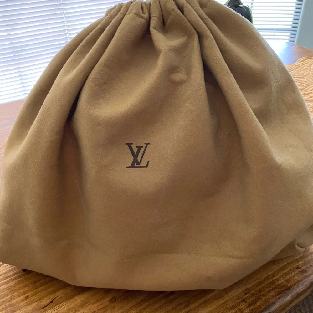 Authentic Louis Vuitton Ellipse MM handbag brown Monogram - Picture 6 of 15